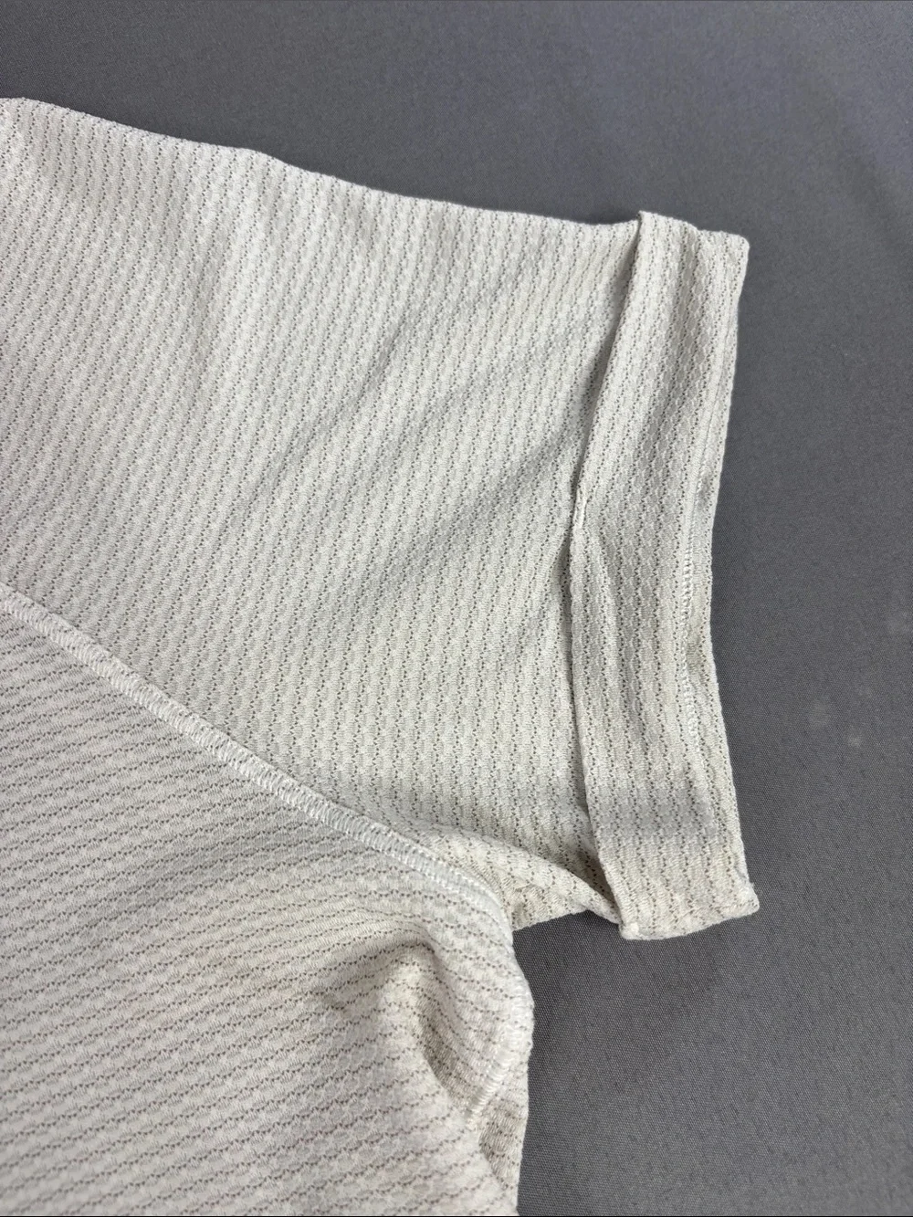 Lululemon Open Up Tie Back Tee Womens 6 Shirt Lightweight Heather White Workout